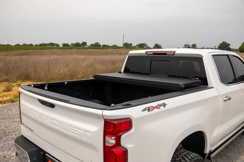 Hard Low Profile Bed Cover | Chevy/GMC 1500 (19-24)