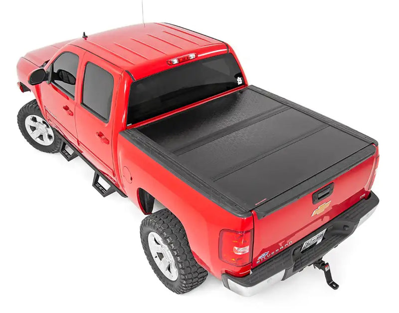 Hard Low Profile Bed Cover | 5'9" Bed | Chevy/GMC 1500 (2007-2013)