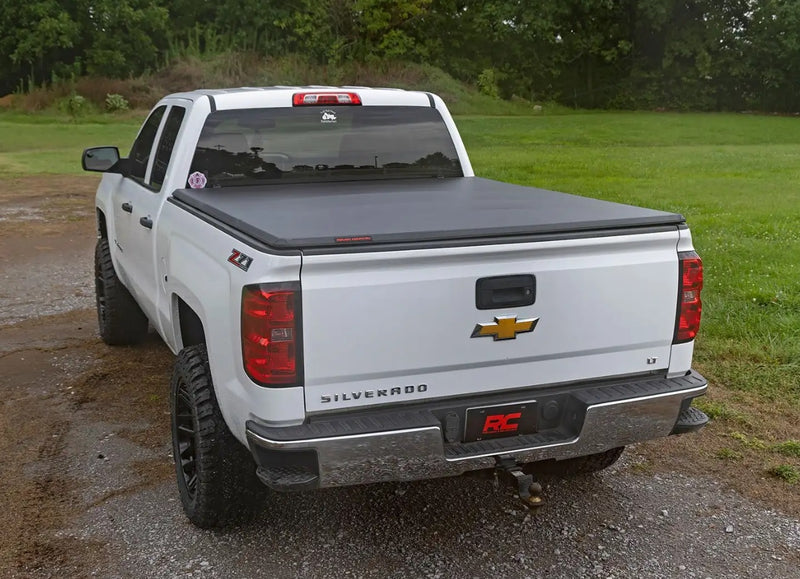 Soft Tri-Fold Bed Cover | Chevy/GMC 1500 (2014-2018)